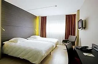 Oceania Hotel 4*