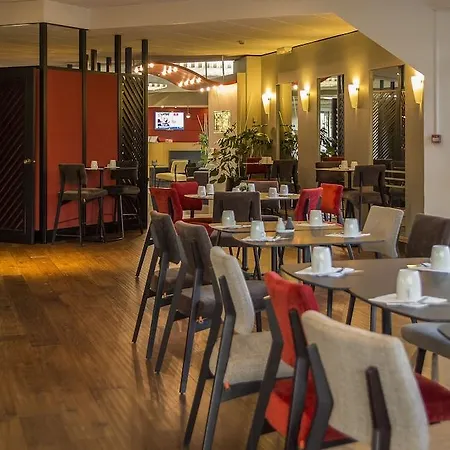 Oceania Hotel 4*